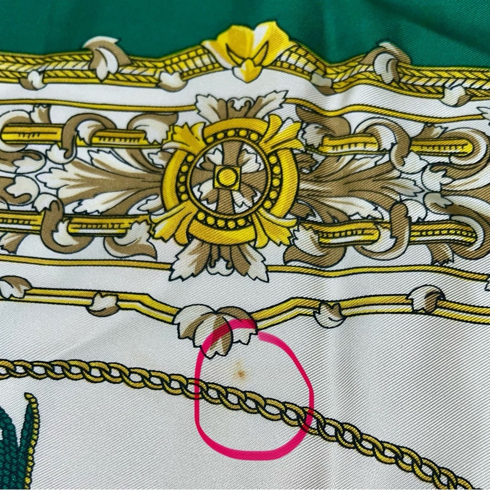CELINE Paris Ecru with Green and Gold Scarf Silk Made in Italy - Picture 5 of 6